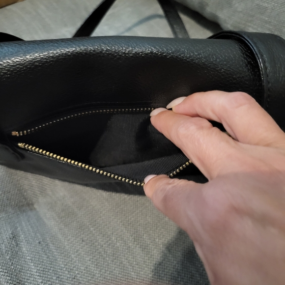 Emanuel Ungaro Paris Shoulder Bag, EUC - Picture 12 of 16